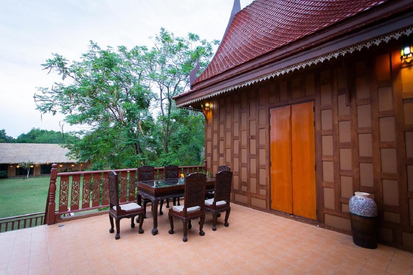 Asita Eco Resort Amphawa Rum bild
